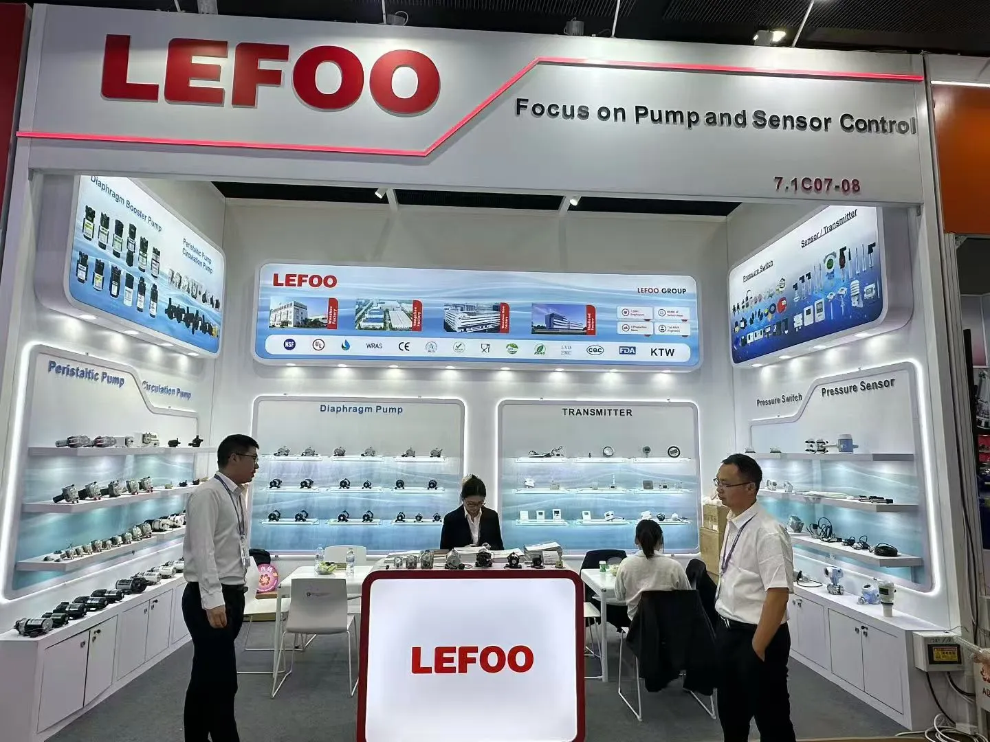 LEFOO Showcases Pumps and Sensors at the 139th Canton Fair - 翻译中...